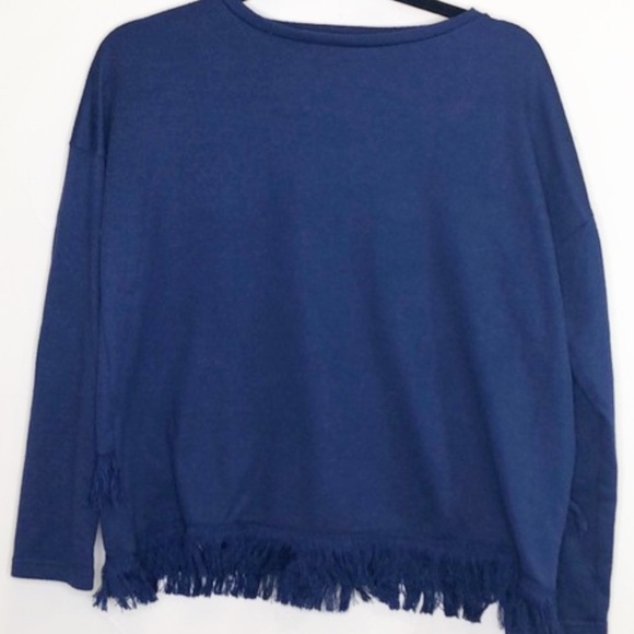 Sevendays Sunday blue fringe bottom sweater SZ M - Picture 2 of 3